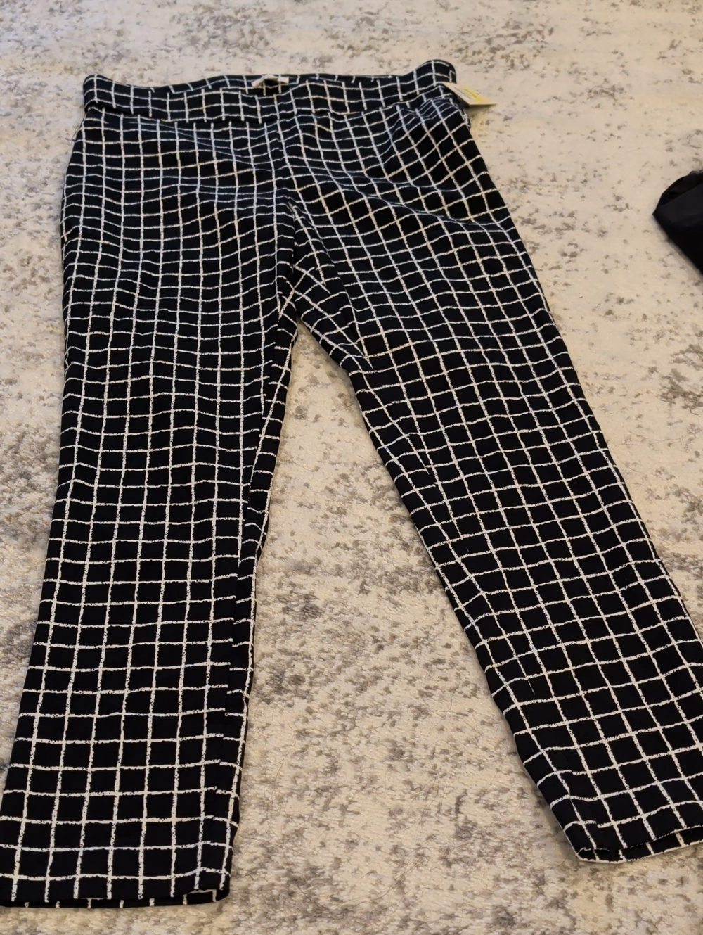 Women's Black & White Grid Cropped Pants
